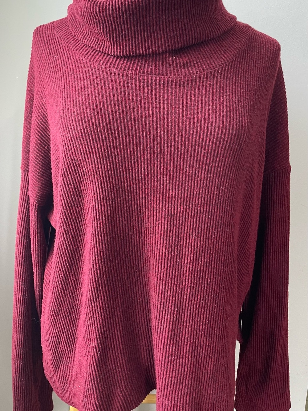 Burgundy Cowl Neck Ribbed Sweater L - Picture 3 of 10